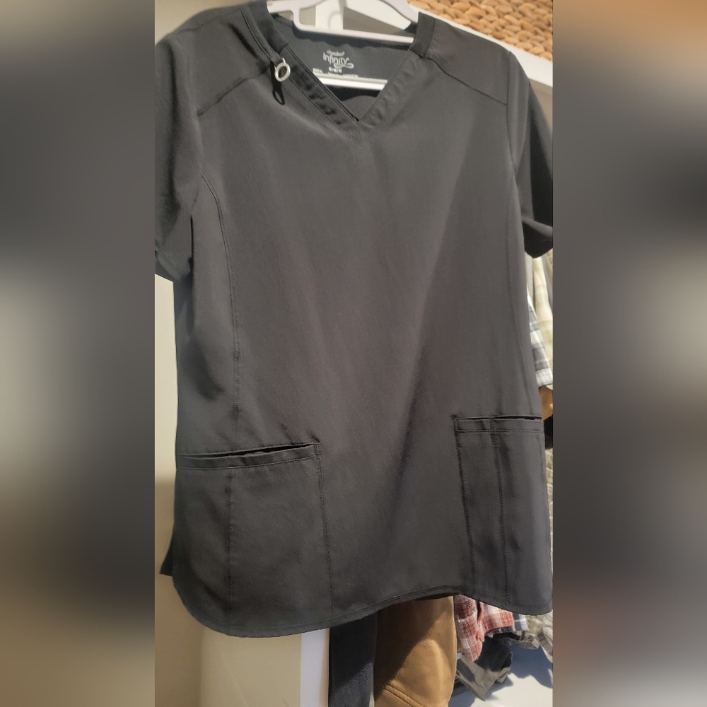 Cherokee infinity top. Black. Medium